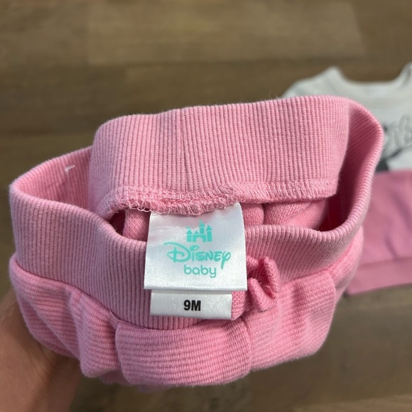 Disney Infant Matching Set NWOT Size 9M - Picture 2 of 8